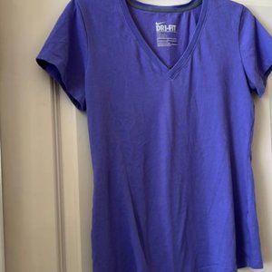 shirt for women size M :)